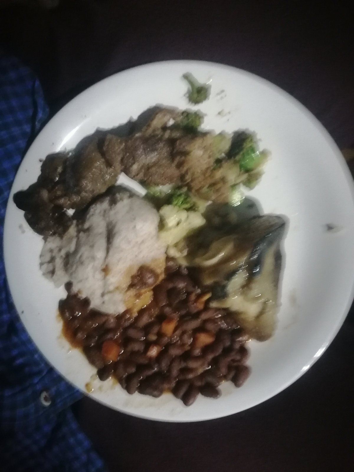 Cow Heel (Zondo), Beef Stew, Sadza re Zviyo with Mixed Veg